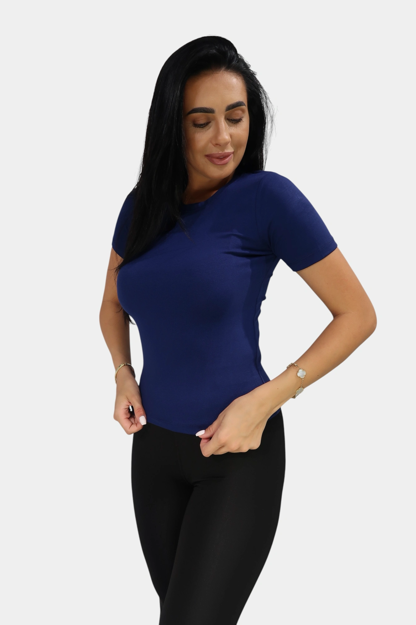 Majica sa okruglim izrezom