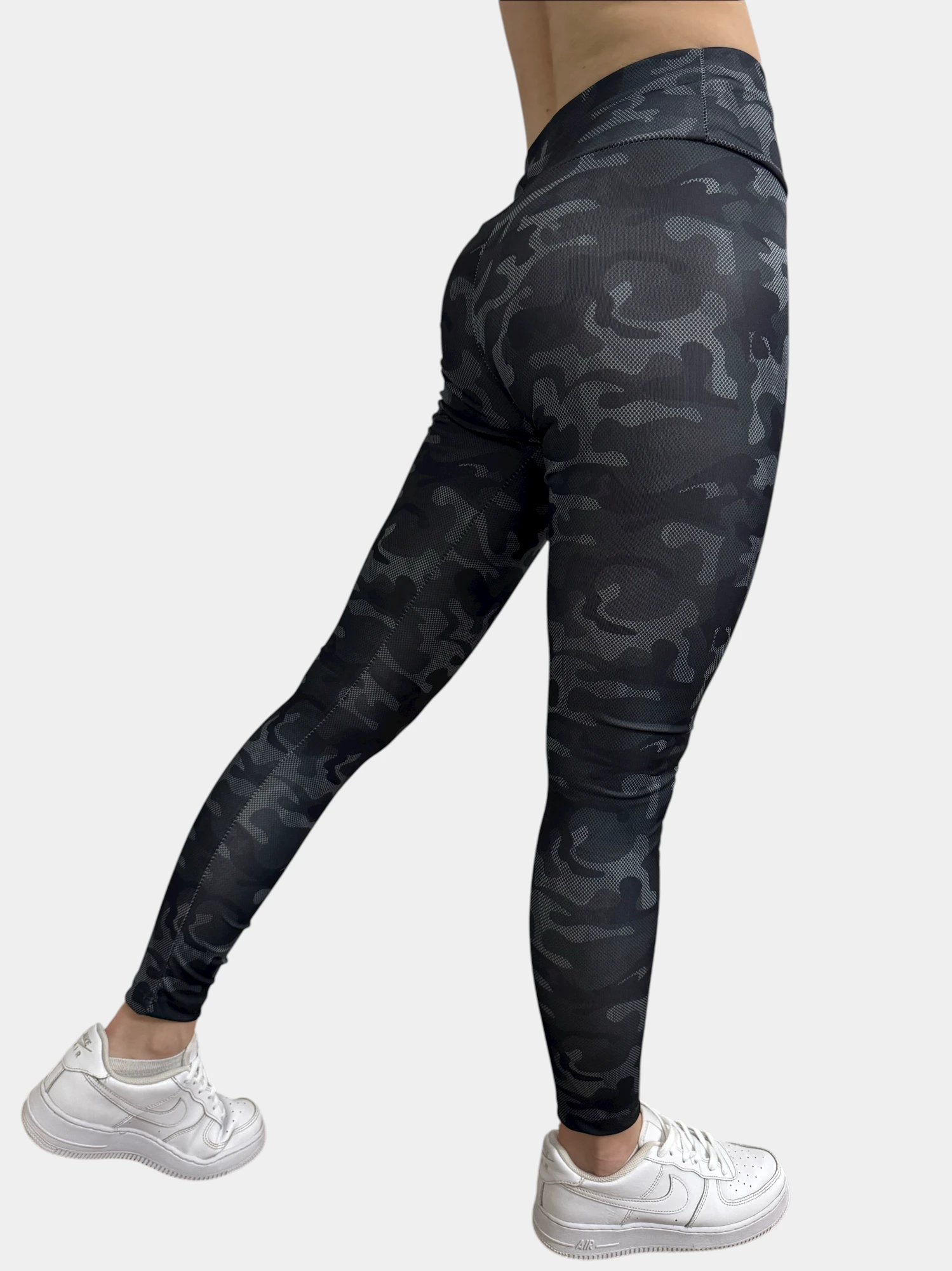 Likra helanke sa uzorkom