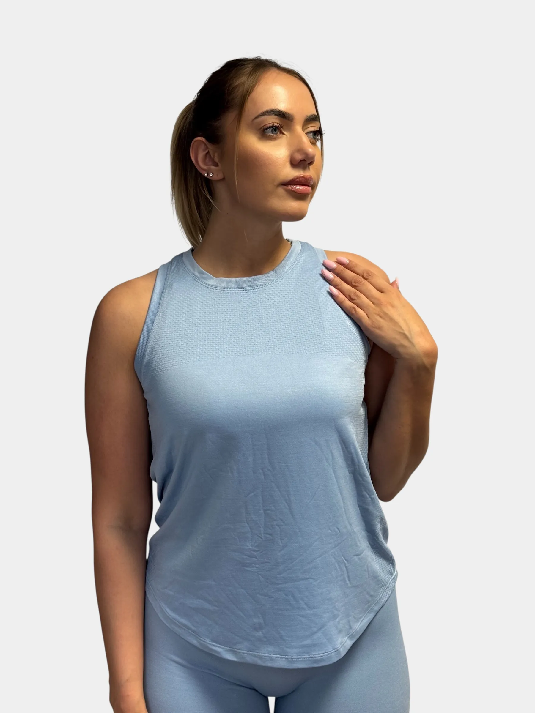 Atlet-majica-cloud-blue Atlet Majica