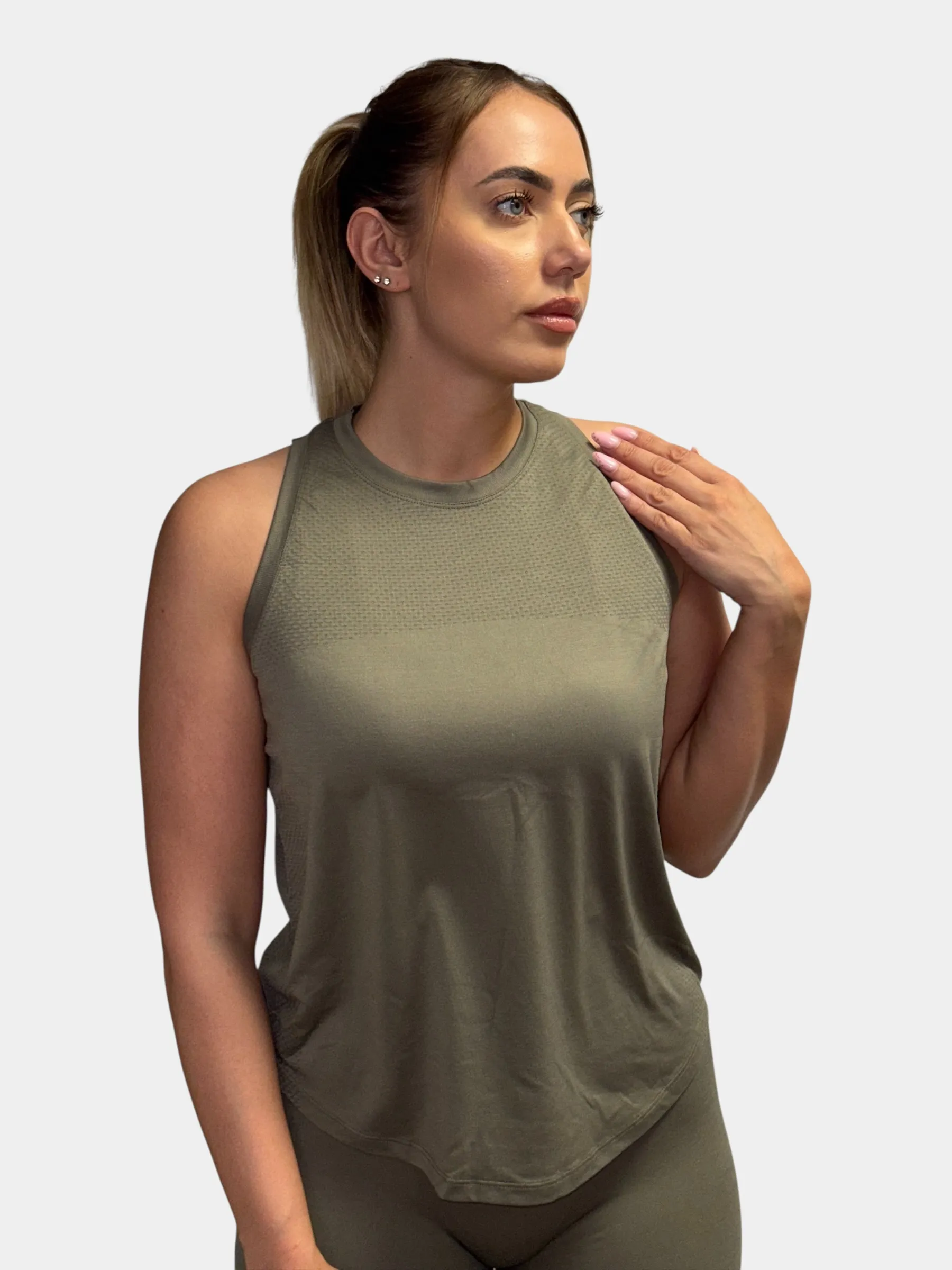 Atlet-majica-smokey-olive Atlet Majica