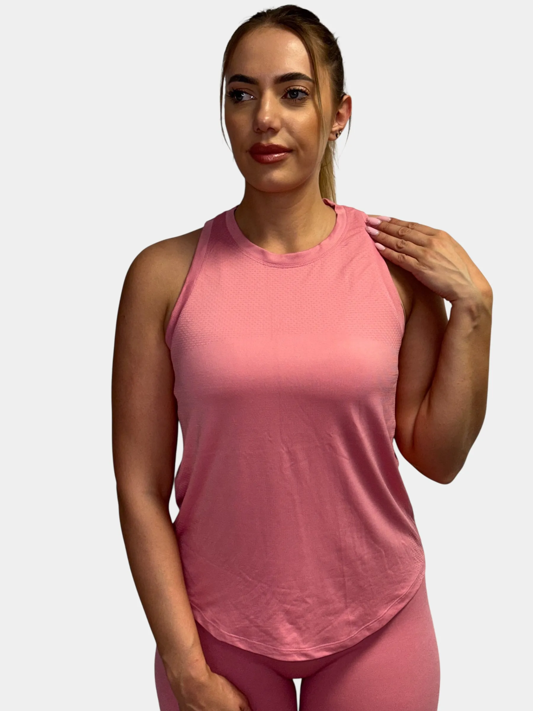 Atlet-majica-soft-pink Atlet Majica